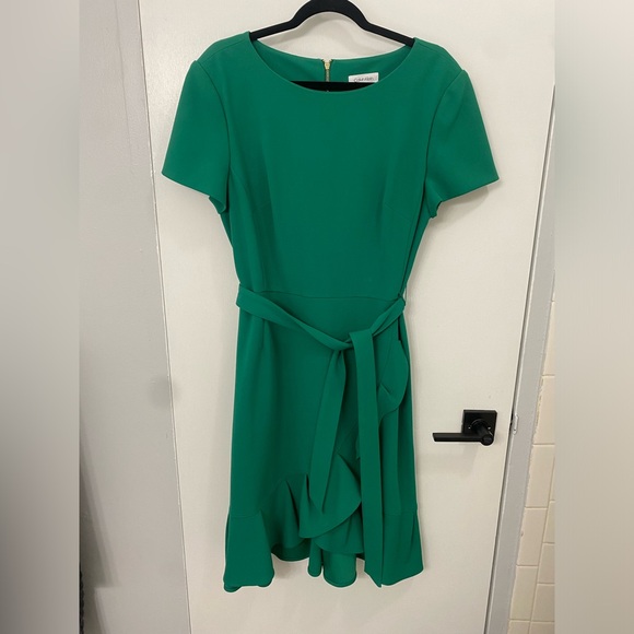 Calvin Klein Short Sleeve Ruffle Hem Wrap Style Dress - Picture 2 of 6